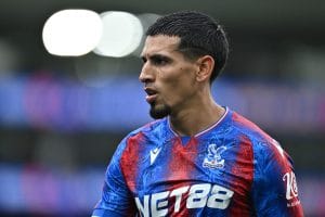برشلونة يستهدف ظهير كريستال بالاس دانيال مونوز